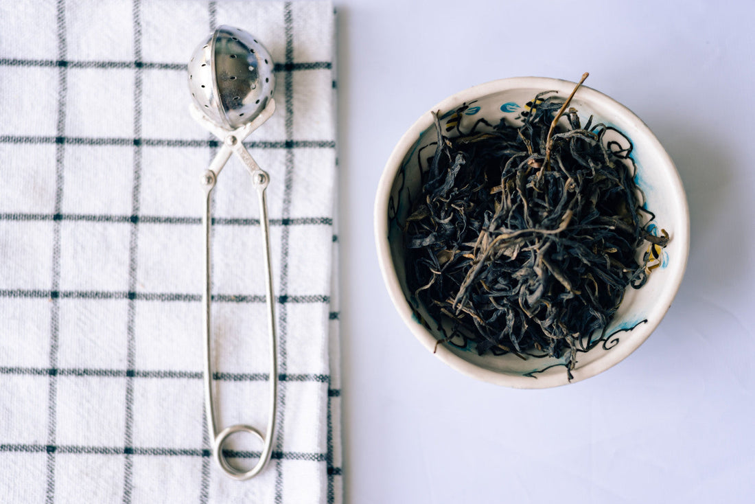 Loose Leaf Tea vs. Tea Bags: What's the Difference?